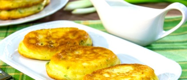 Оладьи на сметане с зеленым луком