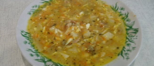 Куриный суп с зеленым горошком