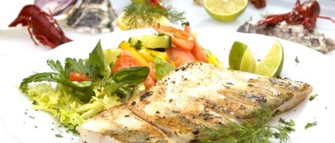 Морской окунь с апельсиновым соком