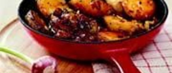 Карамелизированный картофель с сушеными томатами