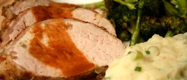 Свиная корейка с травами