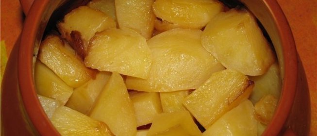 Картофель запеченный в горшочке