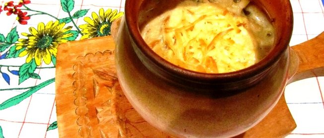 Картошка с лисичками в горшочке