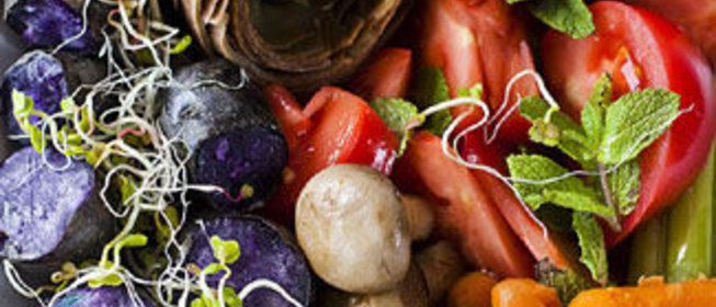 Артишоки и фиолетовый картофель по каталонски