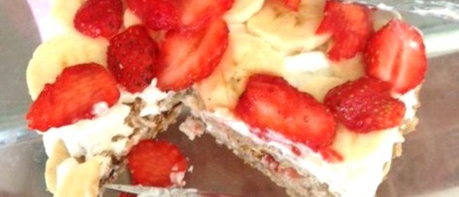 Фитнес блинчики с творожной начинкой и фруктами