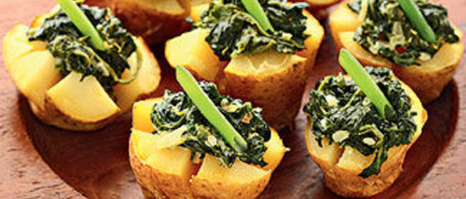 Печеный картофель с зеленой начинкой