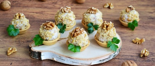 Паштет из белой фасоли с грецкими орехами.