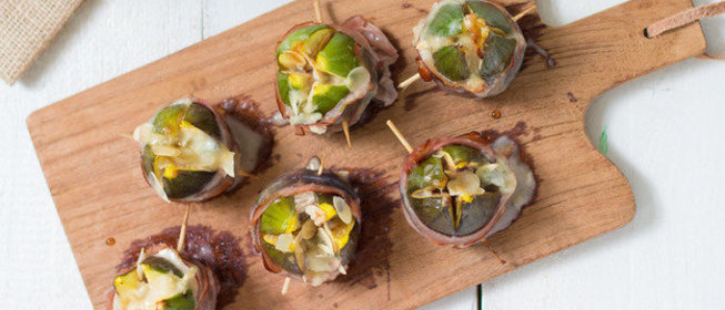 Закуска из инжира с беконом