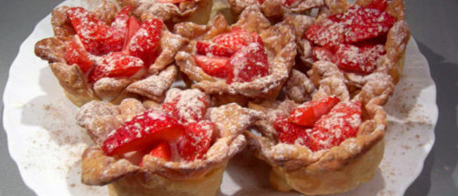 Клубничные корзинки (тарталетки) со сливочным желе