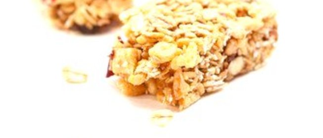 Батончики из геркулеса с ягодами и вишней