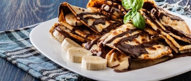 Блины с бананом и шоколадом