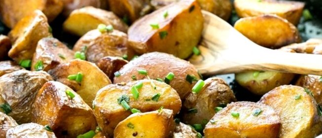 Молодой картофель обжаренный