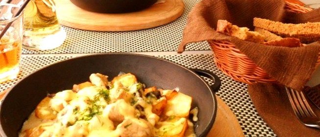 Запеченный картофель в яйце