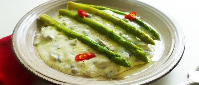 Закуска из спаржи и грибов