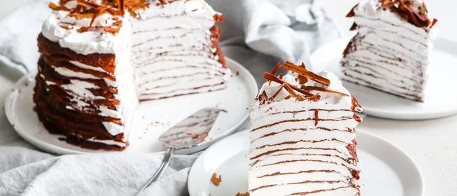 Шоколадный блинный торт