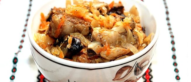 Бигос из квашеной капусты
