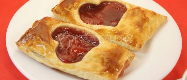 Креветки на шампурах с соусом