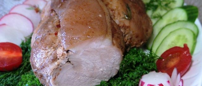 Маринованная свинина, запеченная в ржаном тесте