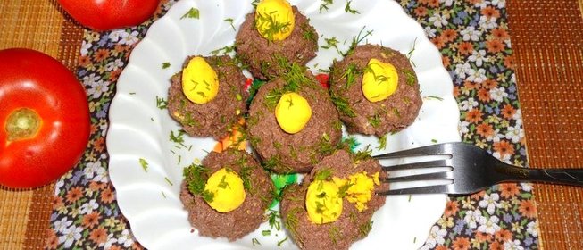 Закусочные шарики из куриных сердечек