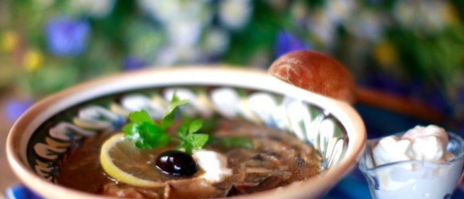 Грибная солянка с капустой