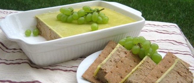 Диетический паштет из куриной печени