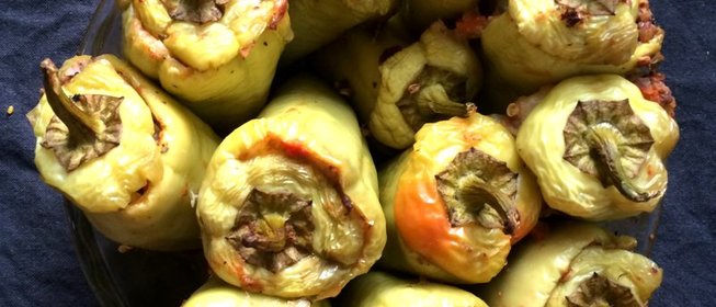 Фаршированный перец болоньезе с зеленой гречкой