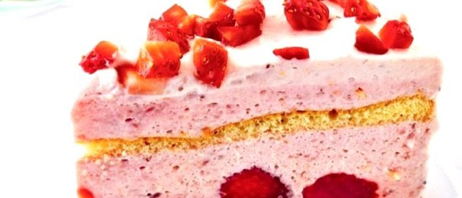 Клубничный бисквитный пудинг