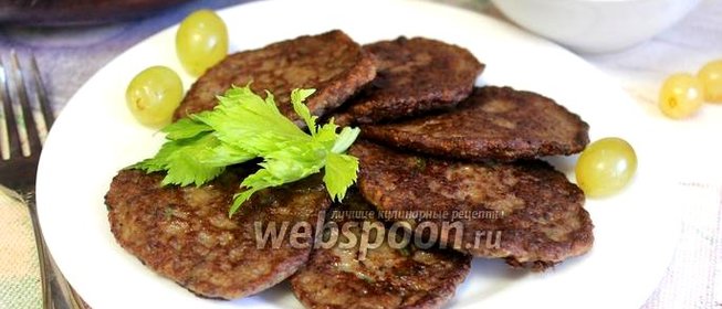 Оладьи из куриной печени с зеленью