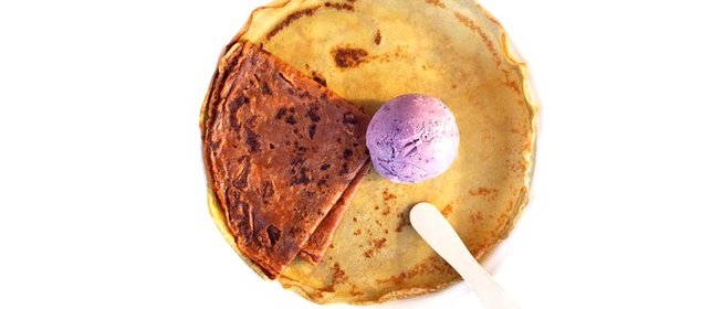 Мороженое на зеленом чае с голубым сыром и чайные блины