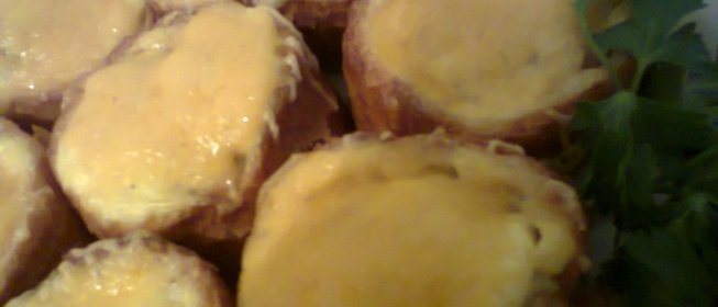 Хрустящие багетные башенки с рыбой