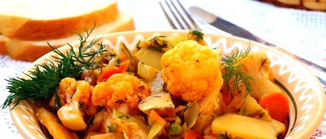 Цветная капуста с горошком