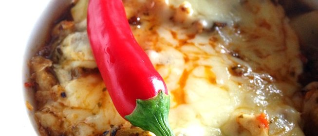 Пряные овощи, запеченные под сыром