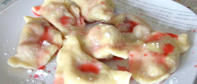 Вареники с вишней на пару