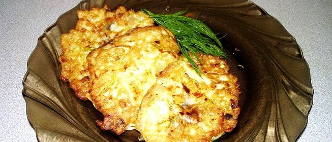 Кабачковые оладьи с грибами и луком