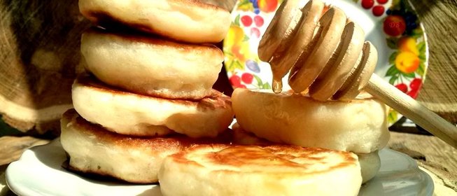 Оладьи на молоке с дрожжами