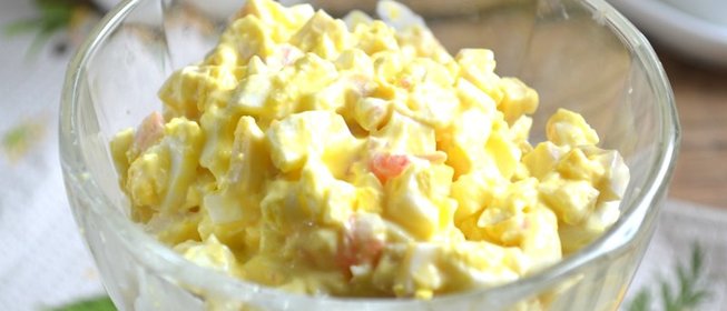 Салат с кальмарами и креветками