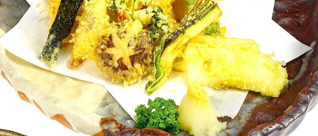 Темпура из овощей и морепродуктов