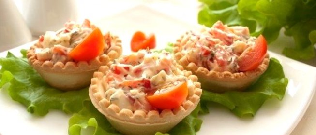 Тарталетки с икрой трески