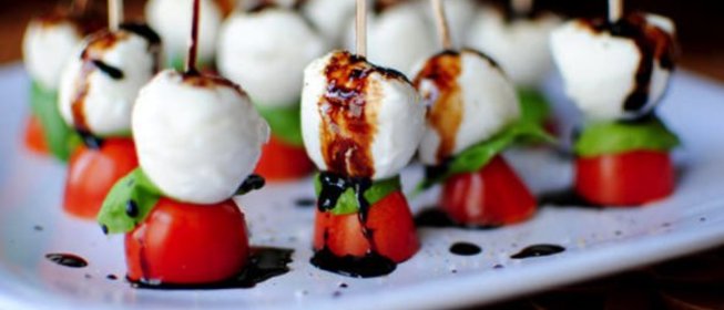 Канапе мини-капрезе