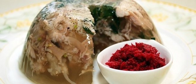 Холодец из свиных ножек и курицы