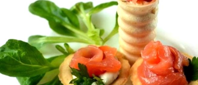 Закуска с семгой в тарталетках