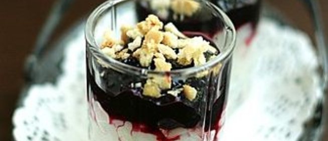 Молочный рис со смородиновым желе