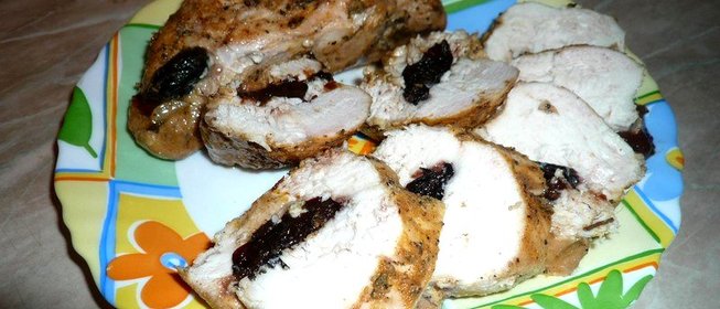 Куриная пастрома с черносливом