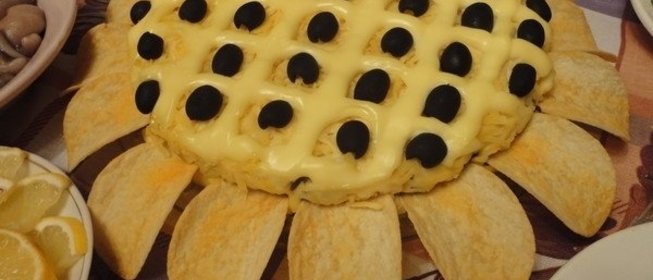 Яичная закуска с чесноком