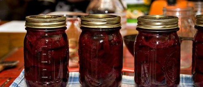 Консервированные помидоры со свеклой