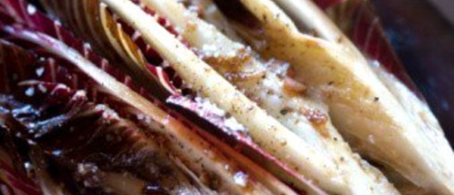 Тушеный цикорий