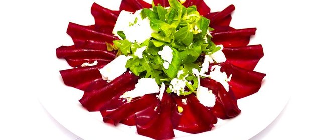 Карпаччо из свеклы с сыром шевре