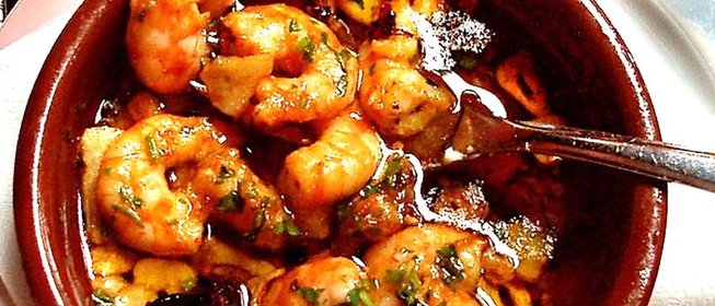 Креветки в чесноке (Gambas al ajillo)