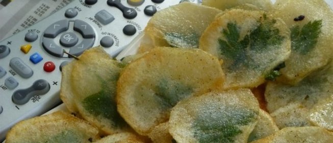 Картофельные чипсы с петрушкой