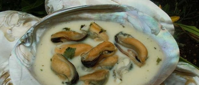 Мидии в сливочном соусе